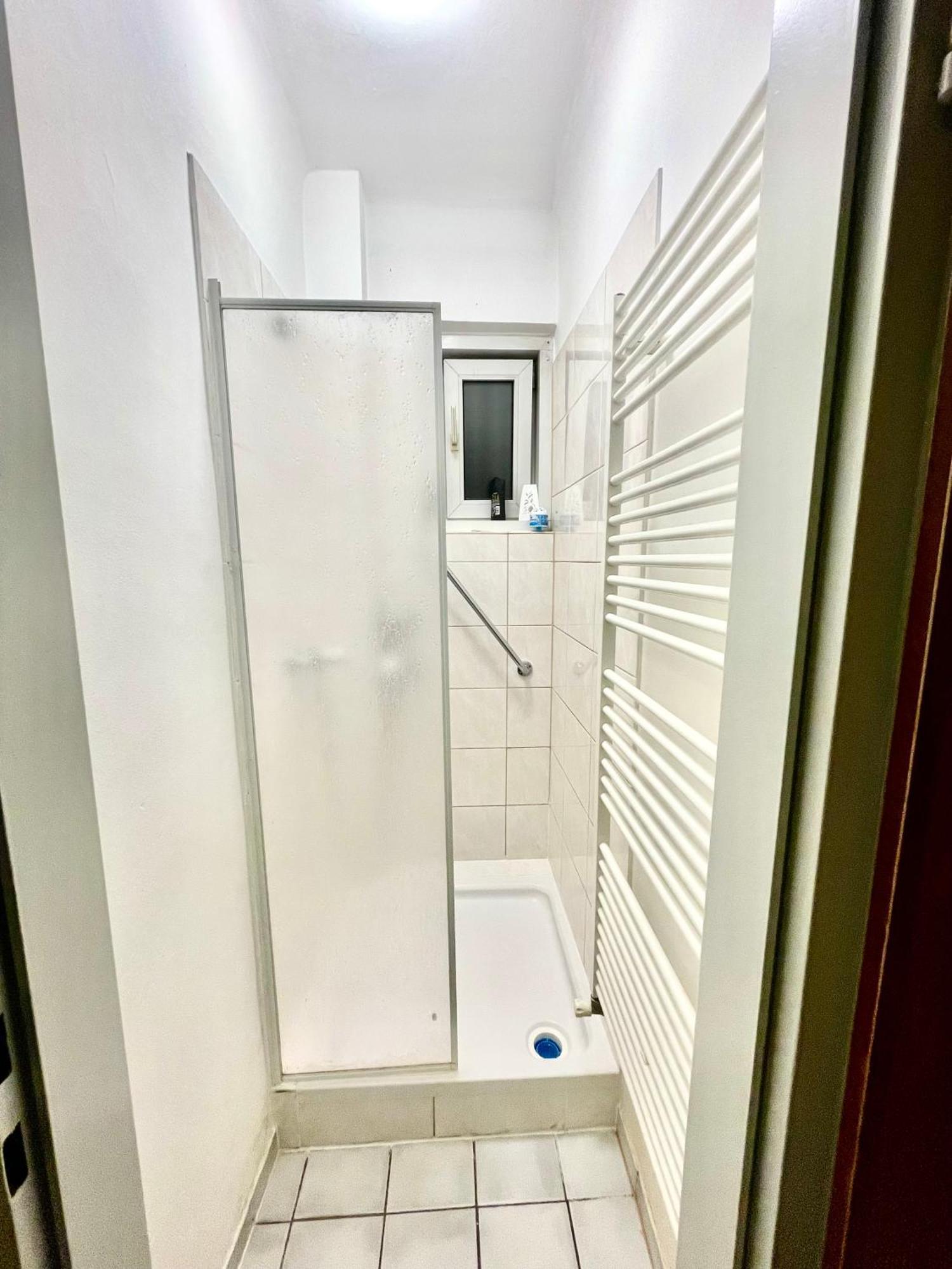 Adelin Vienna Hostel Екстериор снимка